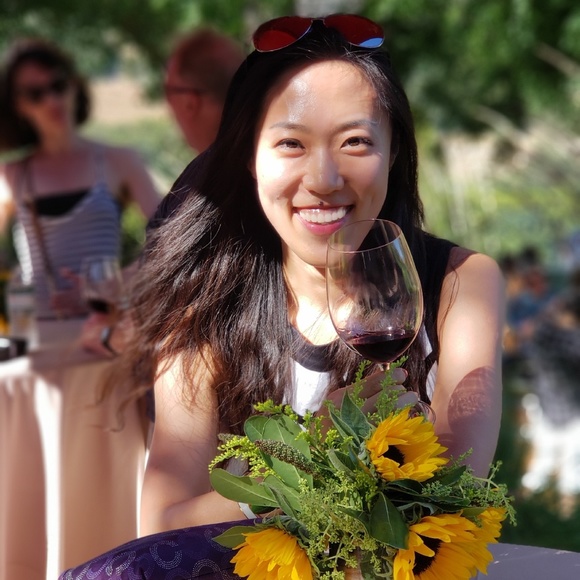 Meet your Posher, JJ - Picture 1 of 1